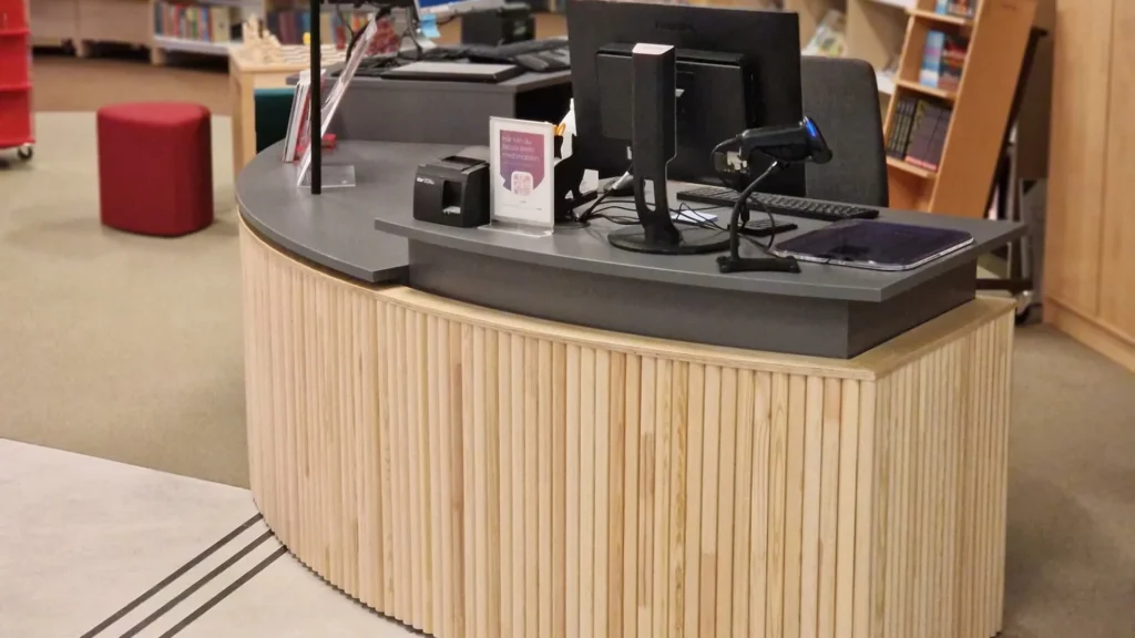 platsbyggd-receptionsdisk